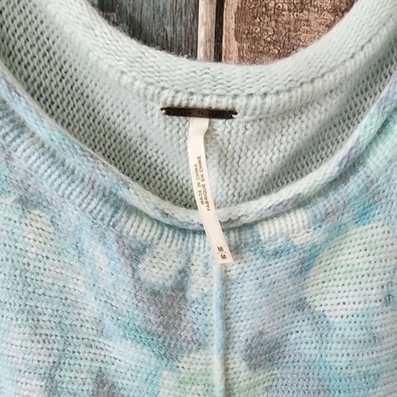 Free People Flower Bomb Sweater. - Picture 4 of 5